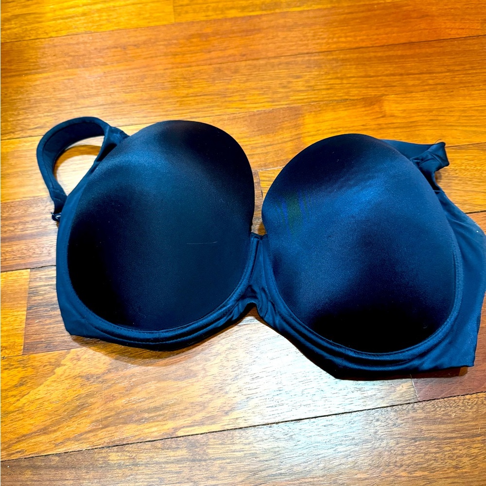 Soma Stunning support smooth full coverage bra in navy blue in 36G
